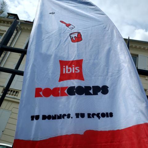 L'association Rockcorps est venu aider l'Armée du Salut de Thiais