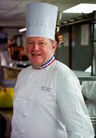 Les cuisines de la Maison de retraite protestante de Nantes investies par le grand chef cuisinier Bernard Leprince chef cuisinier gastronomie EHPAD dépendance personnes âgées
