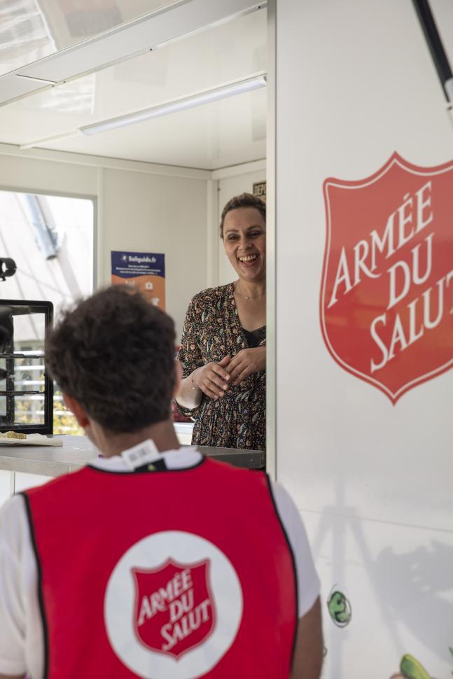 Découvrez comment Linda à retrouver un emploi grâce à l'Armée du Salut