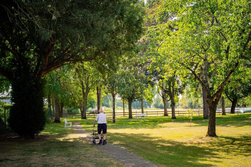 Le parc du "soleil d'automne", notre EHPAD du Lot-et-Garonne