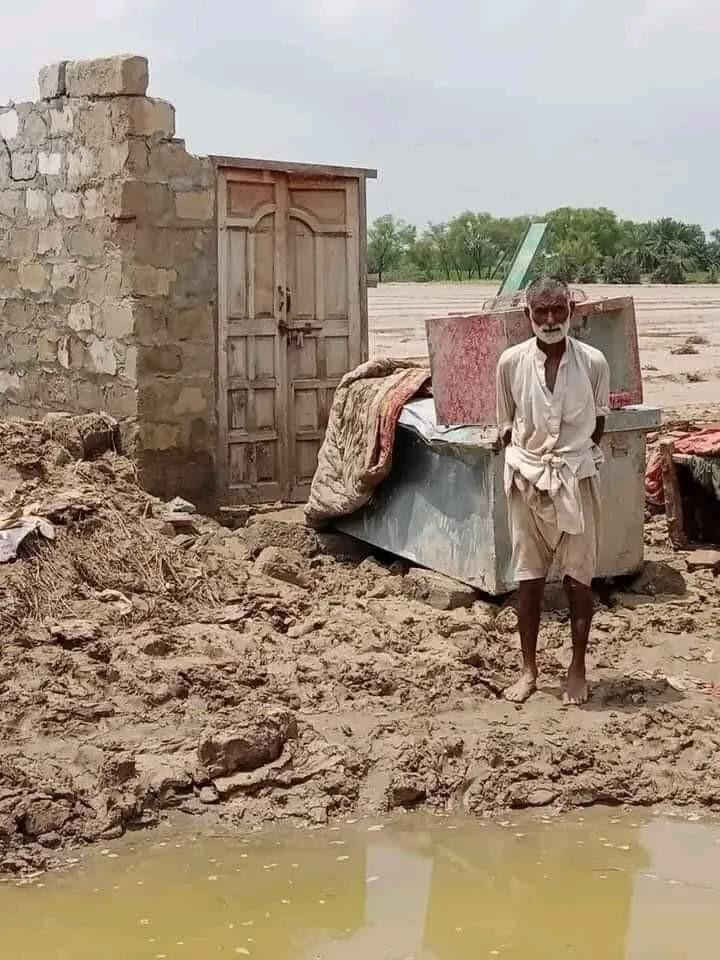 Toutes les maisons en terre crue se sont effondrées Toutes les maisons en terre crue se sont effondrées