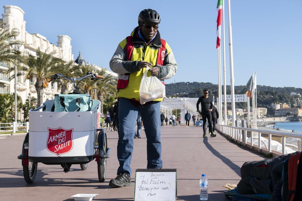 Aide aux personnes SDF à Nice Aide aux personnes SDF à Nice