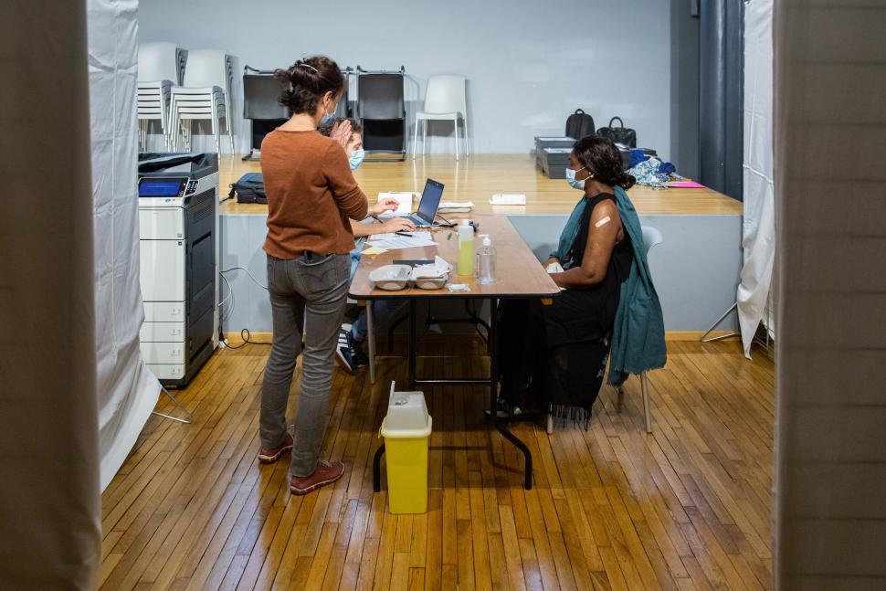 Dans nos établissements d'hébergement d'urgence nous proposons des consultations médicales