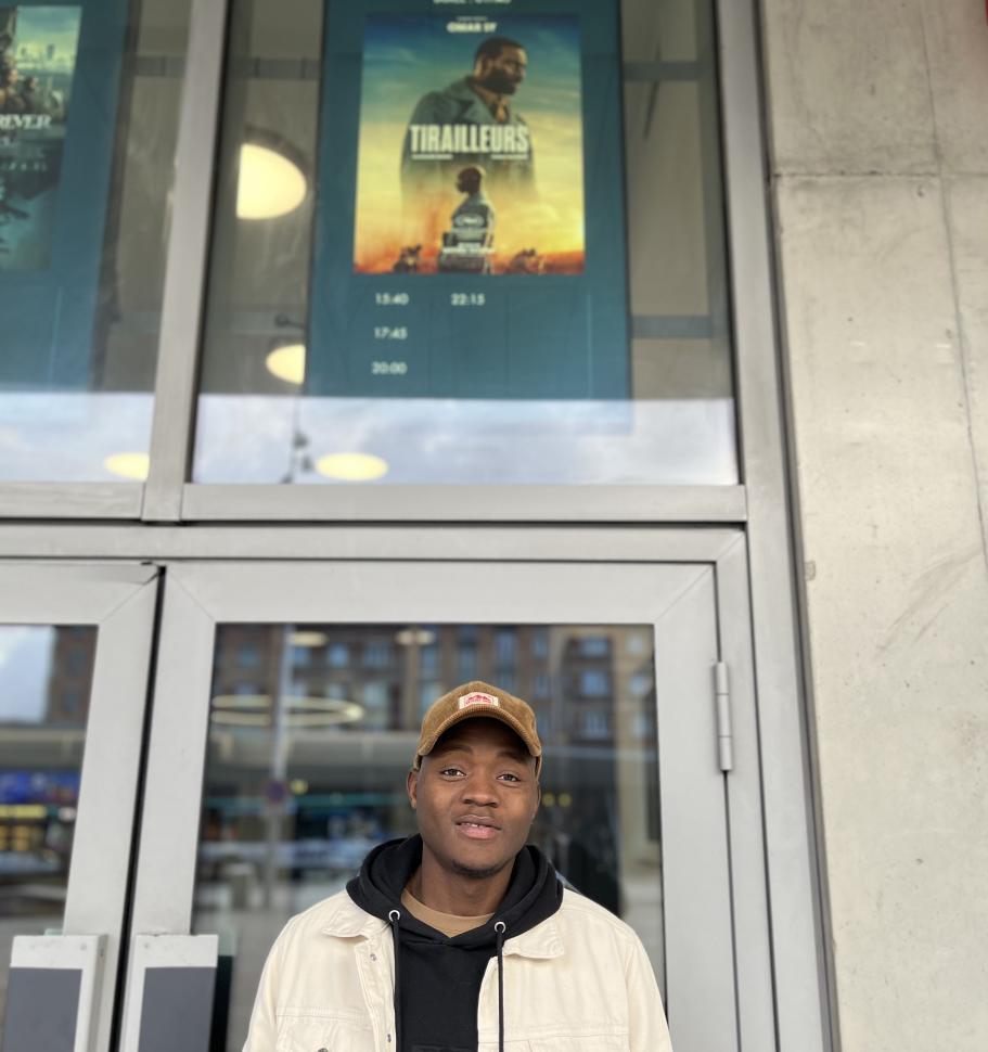 La belle aventure d’Oumar : de jeune exilé à figurant du film « Tirailleurs » La belle aventure d’Oumar : de jeune exilé à figurant du film « Tirailleurs »