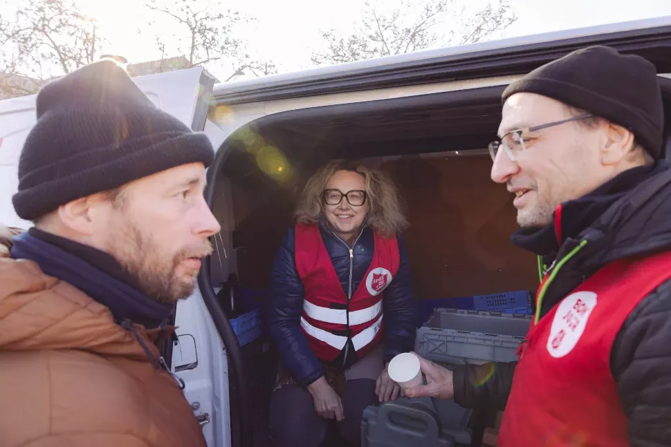 Les maraudes sont des équipes mobiles qui vont au-devant des personnes à la rue