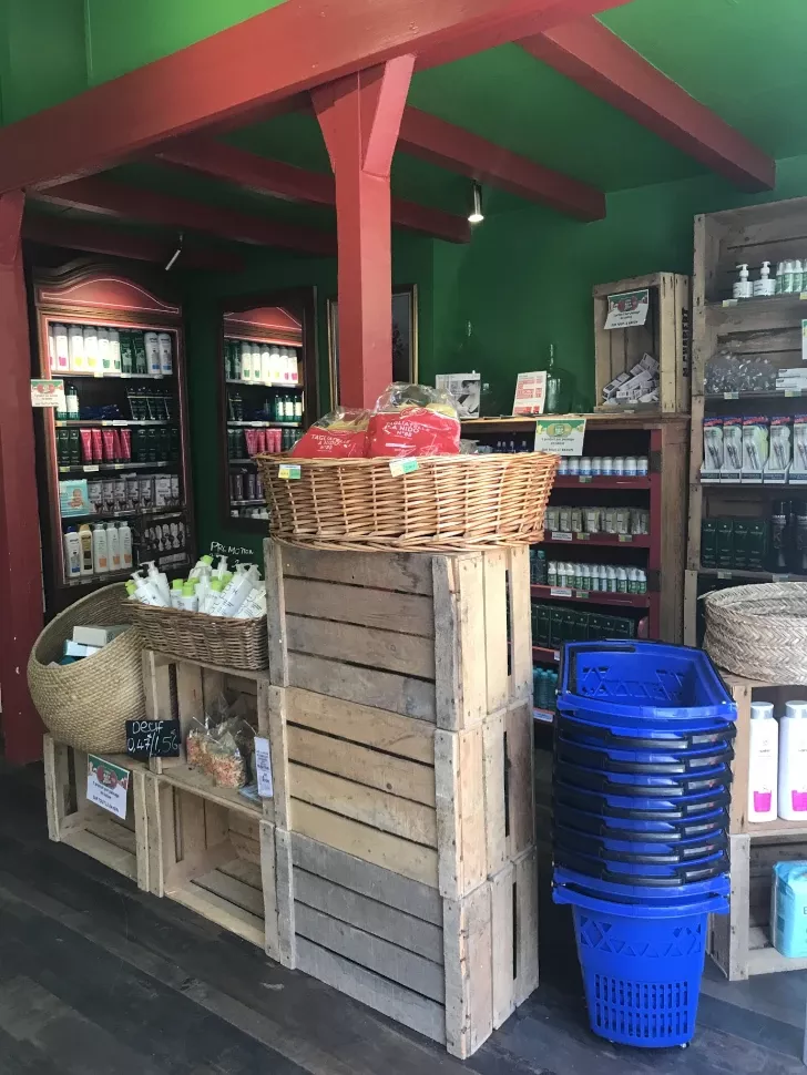 Des produits vendus à l'épicerie l’épicerie sociale et solidaire le Marché des Sages de la Fondation de l’Armée du Salut Des produits vendus à l'épicerie l’épicerie sociale et solidaire le Marché des Sages de la Fondation de l’Armée du Salut