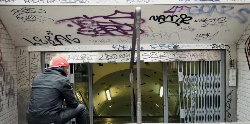 Dans l'accueil de jour de l'Armée du Salut les personnes peuvent prendre petits déjeuners et cafés, des douches, laver leur linge et consulter un médecin gratuitement Accueil de jour Paris Espace Solidarité Insertion personne sans abri