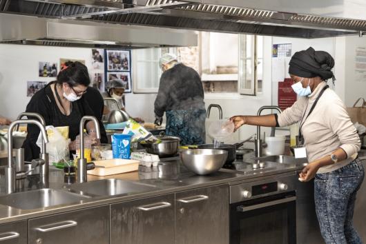 Partager ses cuisines pour une meilleure alimentation des familles en hôtel social