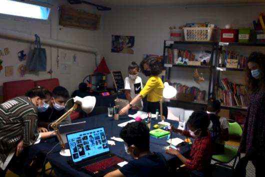 Quand les enfants d’un centre d’hébergement découvrent la création par ordinateur 