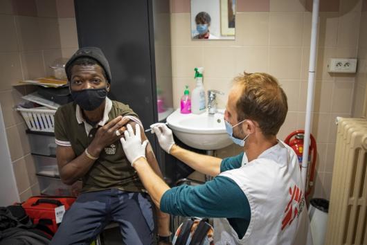 Vaccination SDF pauvreté précarité logement santé Covid