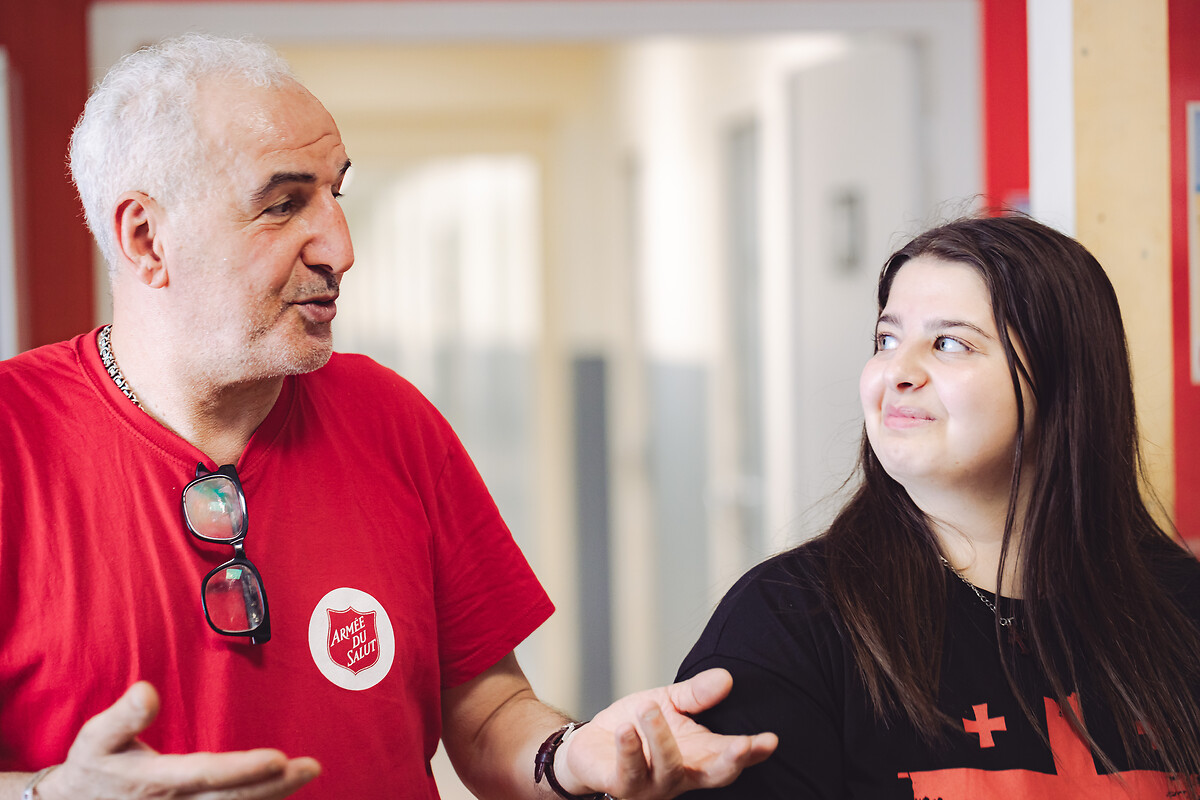 Mariami Karalashvili avec Nacer Hammouche (l'homme à tout faire du CHU)