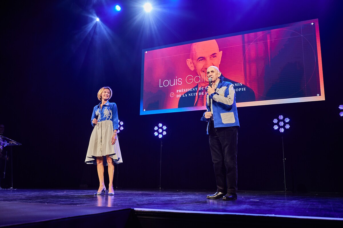 Anne-Sophie Bourbon et Louis Gallois présentent le projet social l'insertion par le beau au théâtre le Trianon à Paris