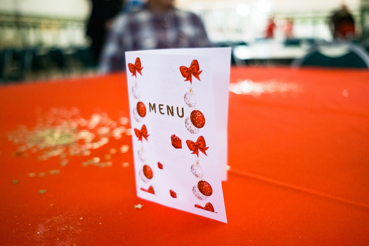 Repas de Noël du 24 décembre 2019 de l'Armée du Salut au Palais de la Femme.