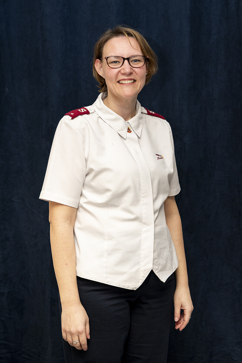 Chaque jour, une case du calendrier de l'Avent plonge le lecteur dans une étape de la vie d’Élodie