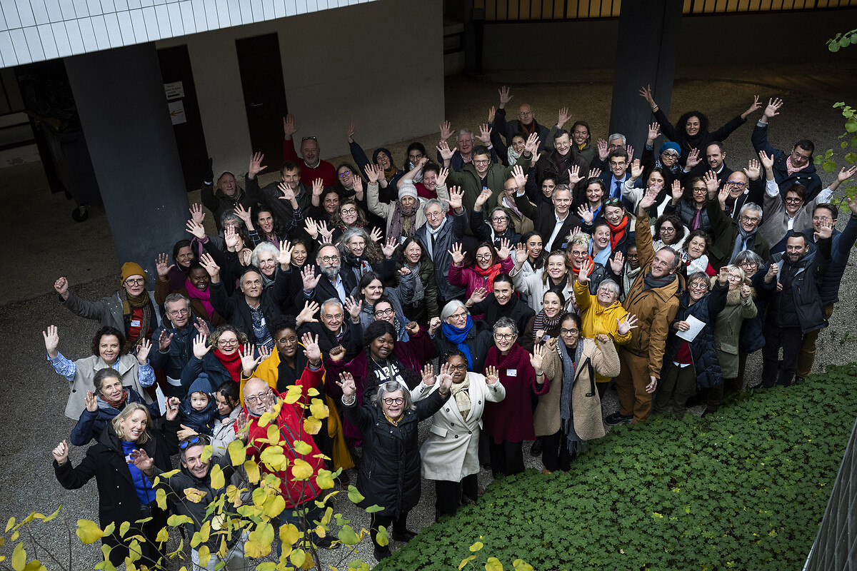 L'Assemblée Générale constitutive de la Fédération des Maisons des Familles est organisée à la Cité de refuge de la fondation Armée du Salut à Paris. Une centaine de membres y votent notamment la création de la Fédération et l'adoption des statuts, et élisent les administrateurs qui siégeront au conseil d'administration.