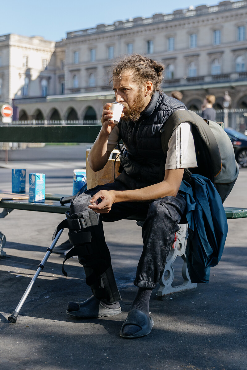 LACHTAR Saif (Sans abris dort près de Gare de l’est, dans le petit square qui se trouve pas loin