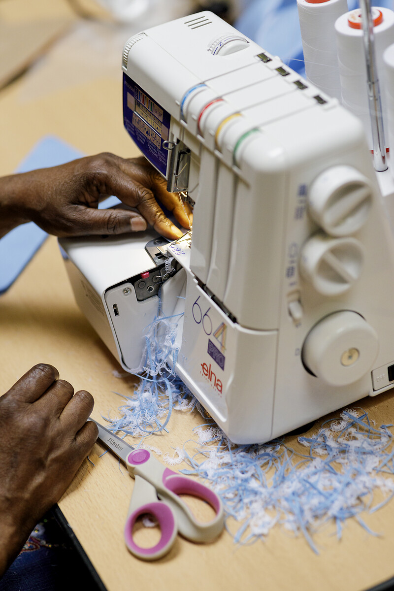 Activités couture sur une machine à coudre